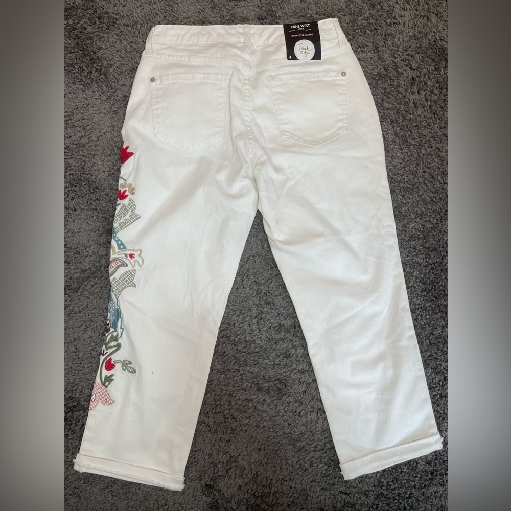 Nine West white cotton floral embroidery chrystie capri jeans women’s size 4 - Picture 3 of 17